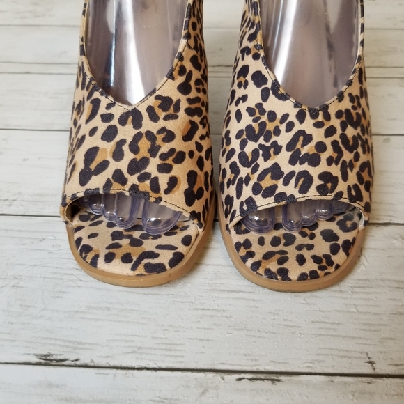 Cato C Comfort Leopard Print Open Toe Wrap Ankle Round Faux Wood Heel Sandal - Picture 2 of 13